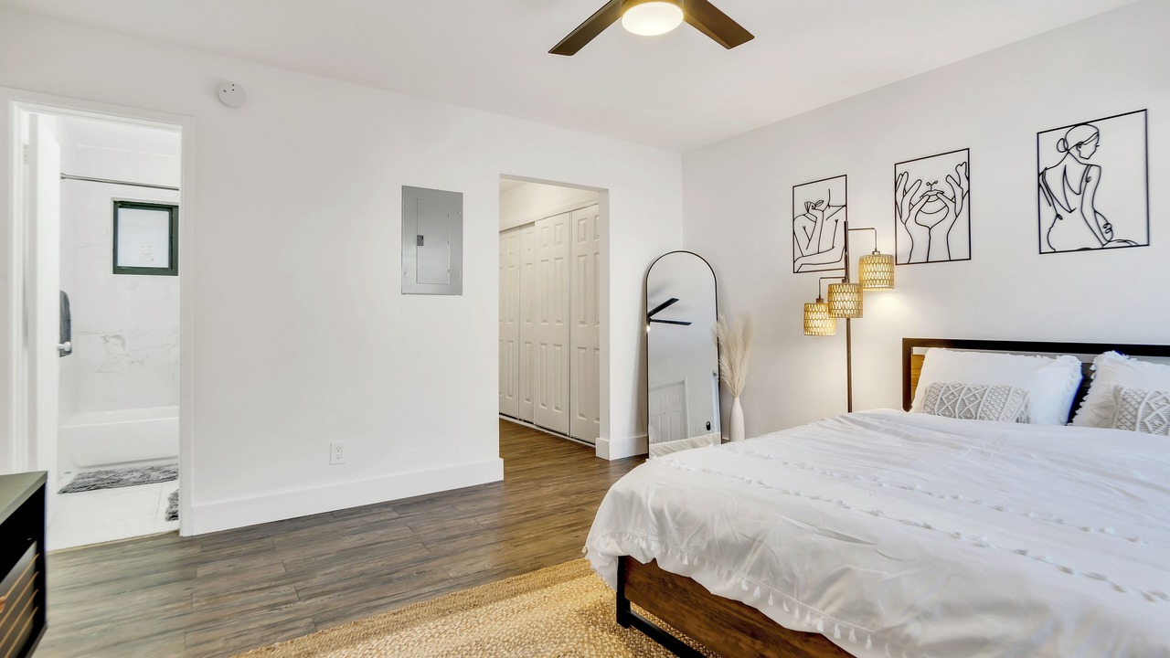 Photo of Bedroom in Harbordale