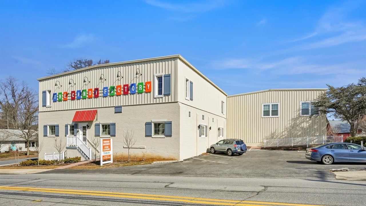 Photo of Outdoor in Elizabethtown