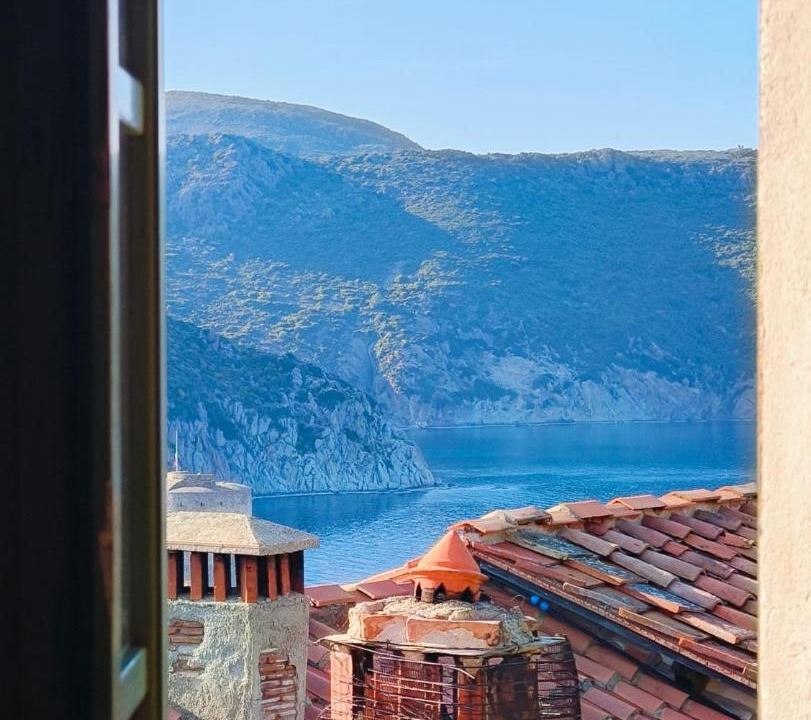 Photo of Others in Capraia Isola