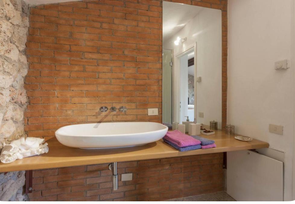 Photo of Bathroom in Simignano