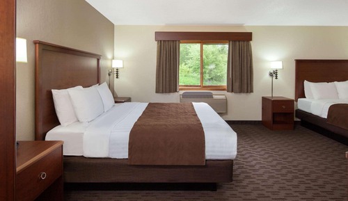 Suite, 2 Queen Beds, Non Smoking