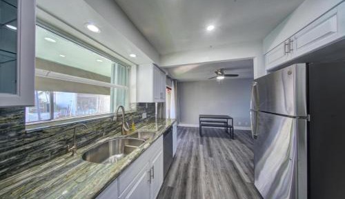 One-Bedroom Apartment with River View