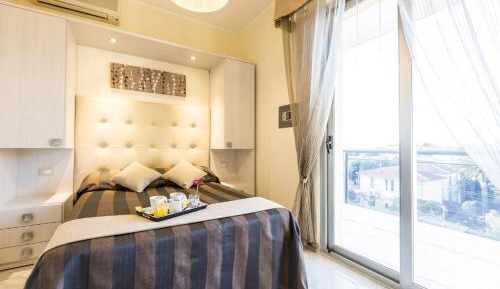 Single Room with Balcony and Sea View