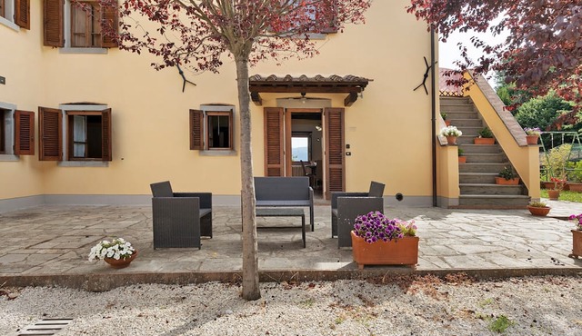 Holiday Home 'Appartamento Sotto Gli Olivi' with Wi-Fi